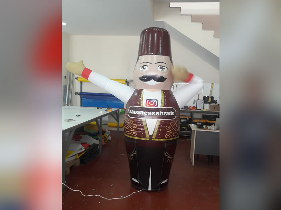 Gel Gel Balon Otantik Adam